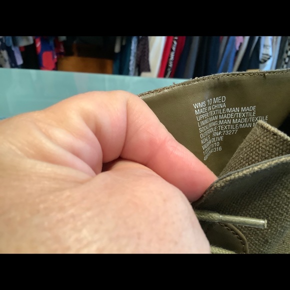 Elle Green lace up open toe boots. - Picture 4 of 4